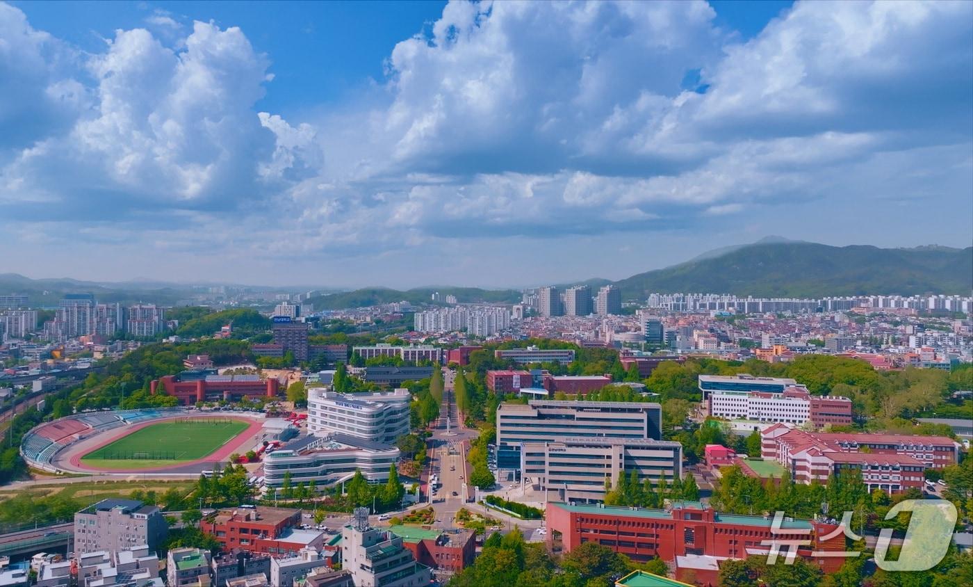  한남대학교&#40;총장 이승철&#41;는 69년간 지역과 함께 성장하고 지역대학 혁신 모델로 새로운 도전에 나서고 있다. &#40;한남대 제공.재판매 및 DB금지&#41;/뉴스1 