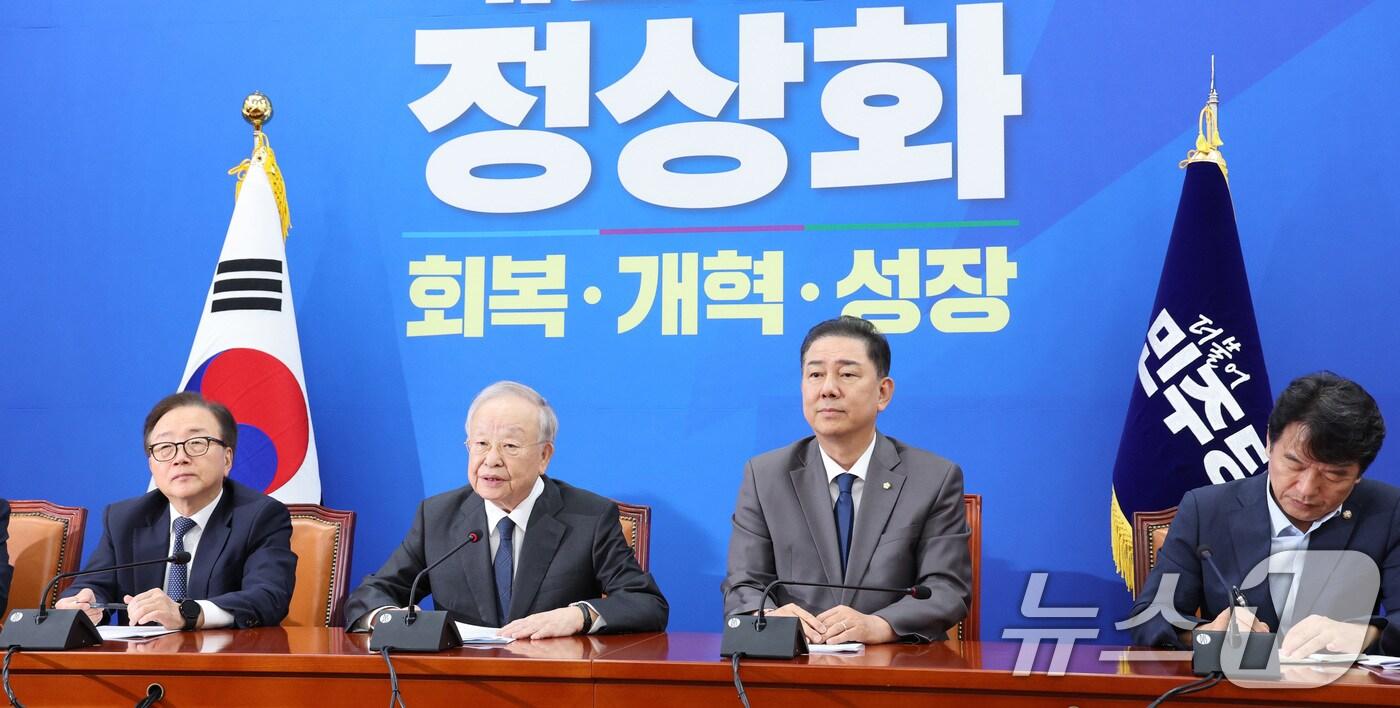 손경식 한국경영자총협회&#40;경총&#41; 회장이 3일 오후 서울 여의도 국회에서 열린 김병기 더불어민주당 원내대표와의 경제6단체 대표단 면담에서 인사말을 하고 있다. 2025.9.3/뉴스1 ⓒ News1 신웅수 기자