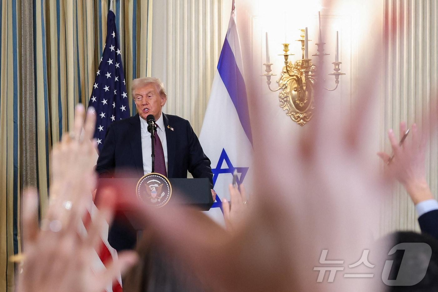 29일&#40;현지시간&#41; 도널드 트럼프 미국 대통령이 백악관에서 열린 베냐민 네타냐후 이스라엘 총리와의 공동 기자회견에서 발언하고 있다. 2025.09.29 ⓒ 로이터=뉴스1 ⓒ News1 김지완 기자