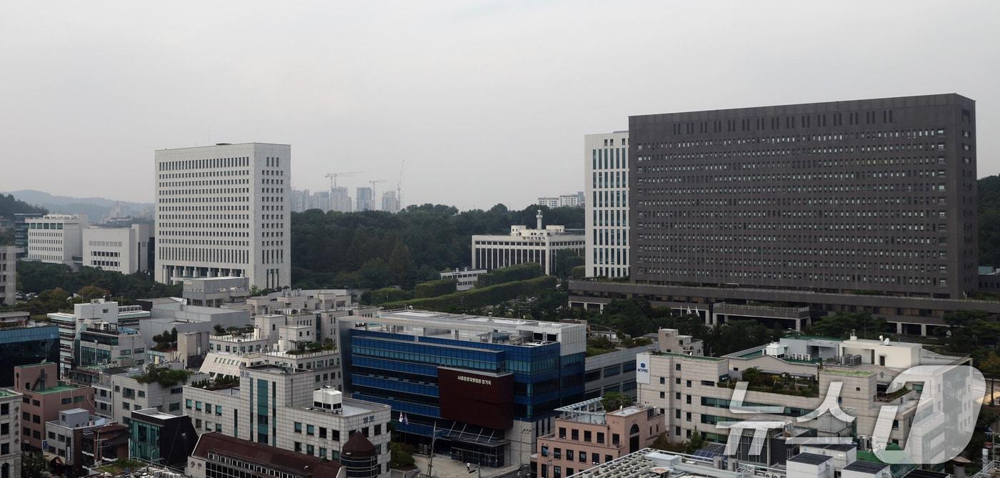 날 서울 서초구 대검찰청&#40;왼쪽부터&#41;, 서울고등검찰청&#40;서울고검&#41;, 서울중앙지방검찰청&#40;서울중앙지검&#41;의 모습. 2025.9.30/뉴스1 ⓒ News1 황기선 기자