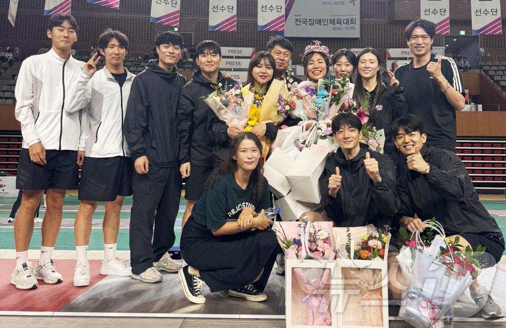 본문 이미지 - 광주 펜싱 선수단 &#40;광주시체육회 제공. 재판매 및 DB금지&#41; /뉴스1 