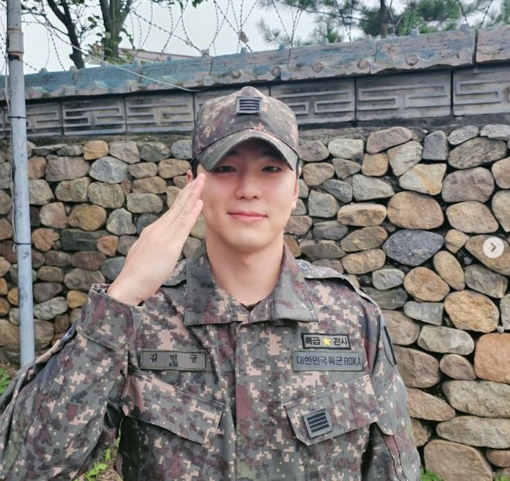 본문 이미지 - 김민규 인스타그램