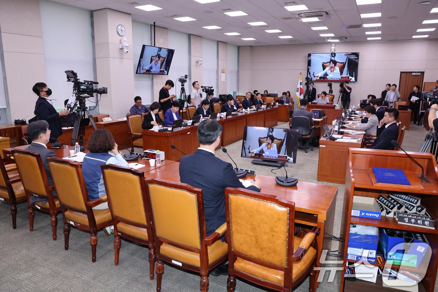 지난달 30일 서울 여의도 국회 법제사법위원회에서 조희대 대법원장 대선개입 의혹 관련 긴급현안 청문회가 열리고 있다. &#40;사진은 기사 내용과 무관함&#41; 2025.9.30/뉴스1 ⓒ News1 신웅수 기자