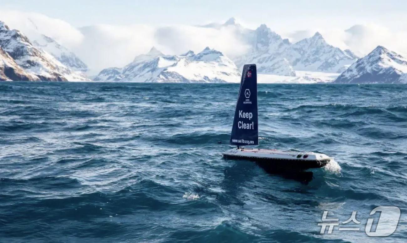 본문 이미지 - 자율운항 기능이 탑재된 세일부이&#40;출처:노르웨이 세일부이 누리집&#41;