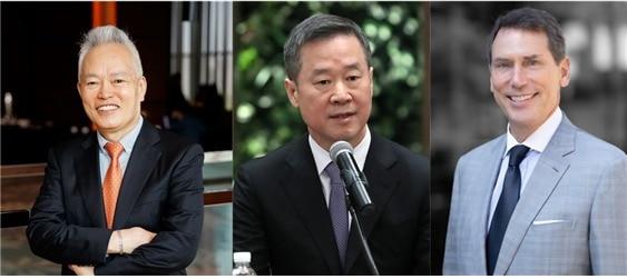 본문 이미지 - 글로벌코리아인사이츠&#40;GK인사이츠&#41;는 머니투데이와 함께 4일 글로벌 기업문화의 현재와 미래를 주제로 포럼을 개최했다. 왼쪽부터 백용호 GK인사이츠 이사장 겸 머니투데이 상임고문, 홍선근 머니투데이 회장, 네이탄 로젠버그 인시그니엄 공동창업자 겸 대표. 2025.09.04.