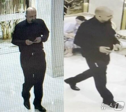 본문 이미지 - 지난달 30일(현지시간) 미국 캘리포니아주 글렌데일의 한 결혼식장에서 축의금함을 훔친 남성의 모습이 폐쇄회로(CC)TV에 포착됐다. (글렌데일 경찰 제공)