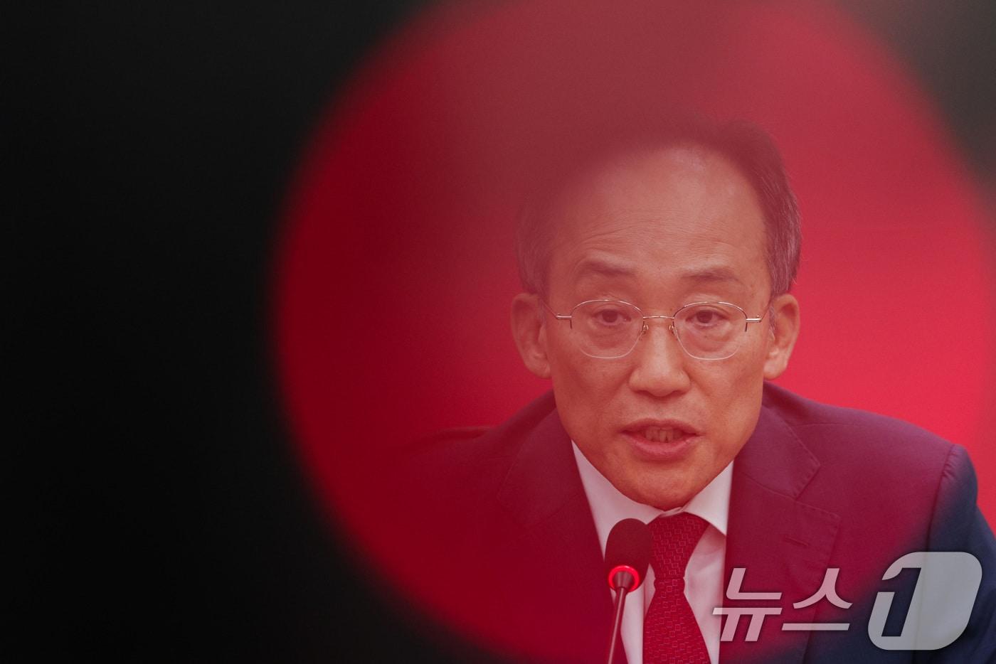 추경호 전 국민의힘 원내대표가 4일 오후 서울 여의도 국회에서 12·3 계엄 당시 상황에 대한 기자간담회를 하고 있다./뉴스1 ⓒ News1 신웅수 기자