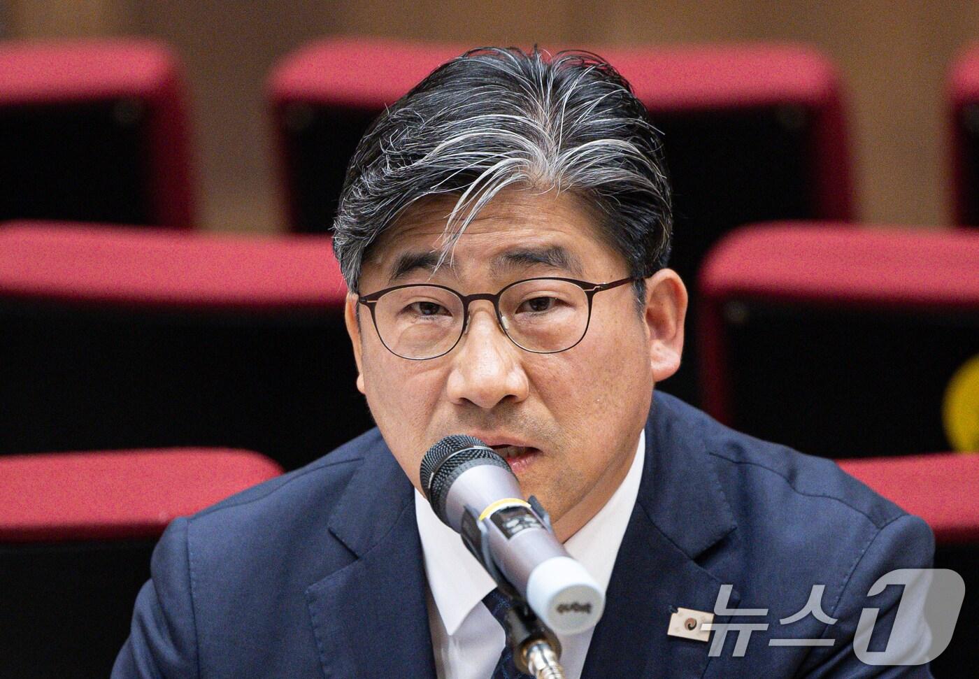 류덕현 대통령실 재정기획보좌관이 4일 서울 용산 대통령실에서 열린 기자간담회에서 발언을 하고 있다. ⓒ News1 이재명 기자