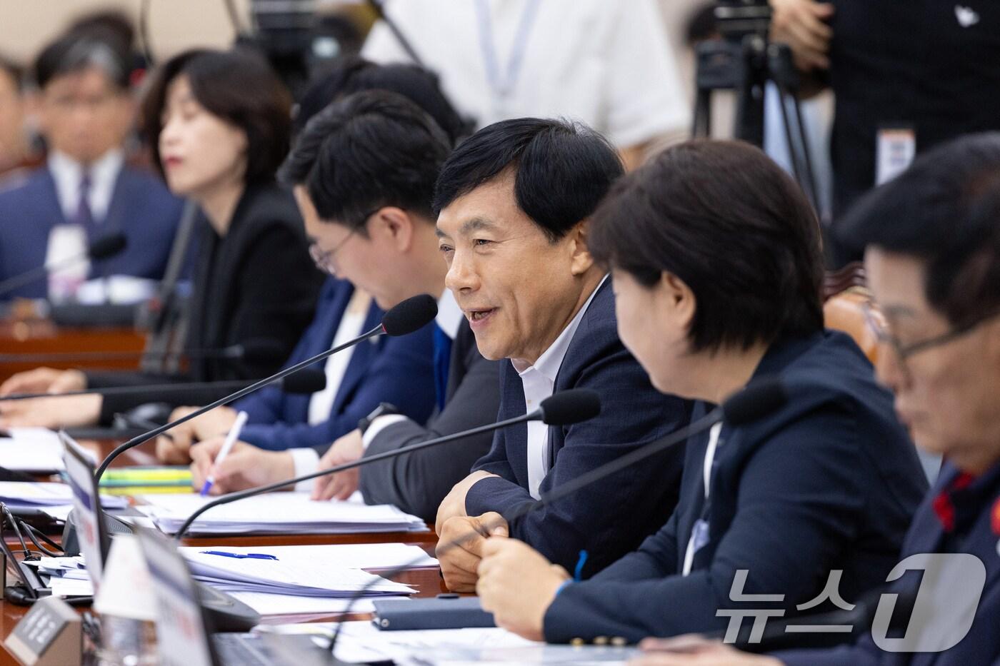 4일 서울 여의도 국회에서 열린 제429회 국회&#40;정기회&#41; 법제사법위원회 제2차 전체회의서 이성윤 더불어민주당 의원이 발언하고 있다. 2025.9.4/뉴스1 ⓒ News1 이승배 기자