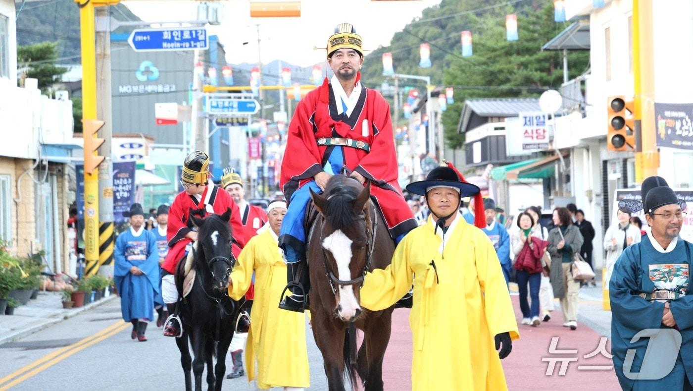 지난해 보은 회인 국가유산 야행 현감 행렬 재현 장면 (보은군 제공, 재판매 및 DB금지) /뉴스1 