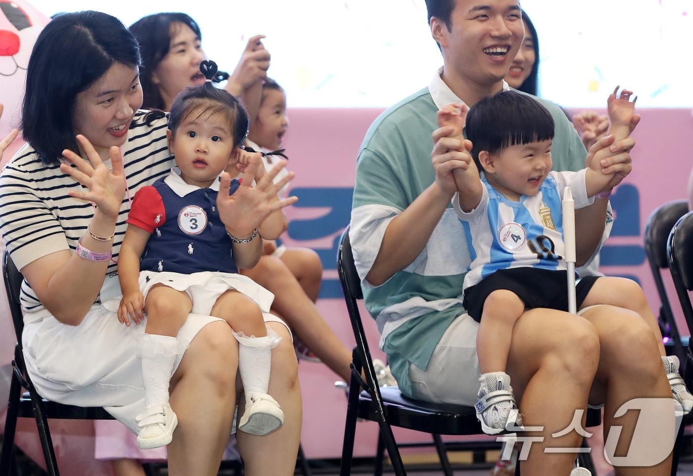 큐티 베이비 페스티벌에서 생후 13~16개월 아기들이 참여해 있다. 2025.9.5/뉴스1 ⓒ News1 윤일지 기자