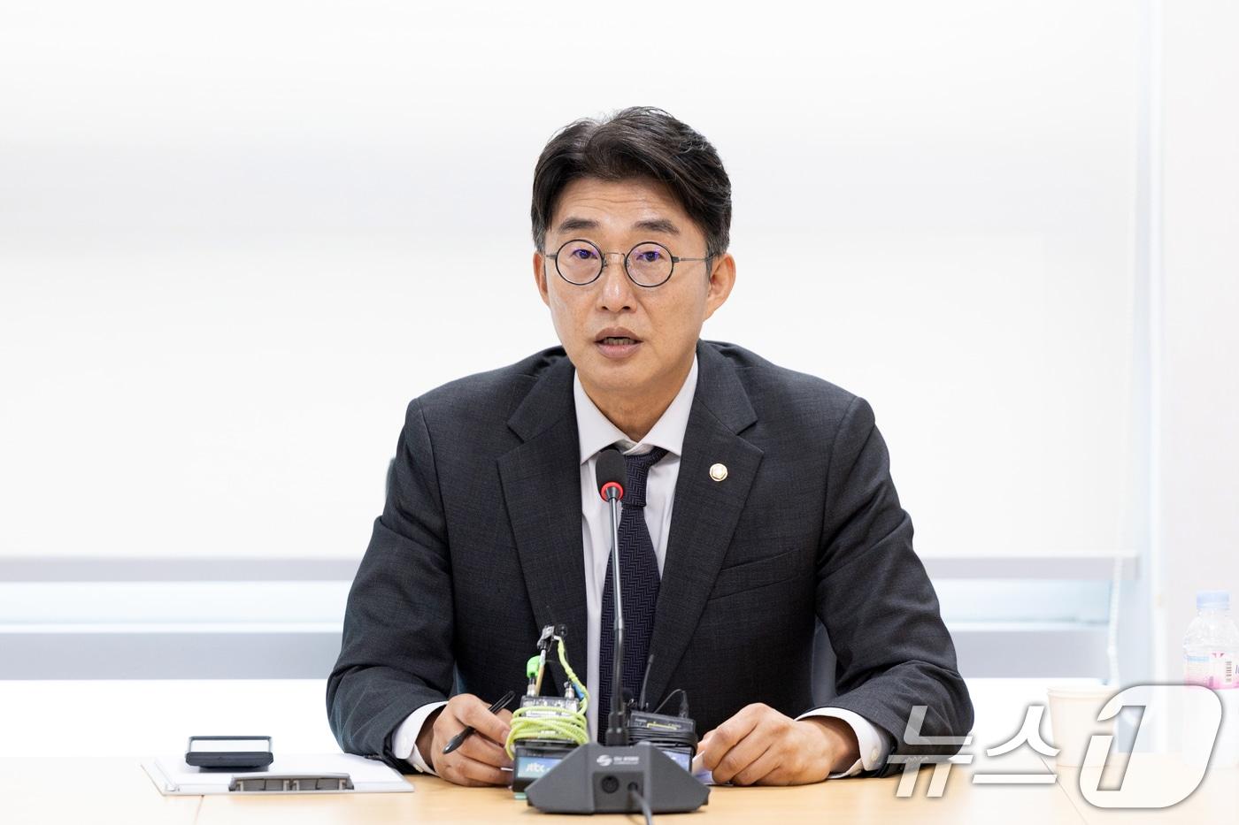 노종면 더불어민주당 언론개혁특별위원회 간사가 5일 서울 여의도 국회 의원회관에서 언론개혁 관련 기자설명회를 갖고 있다. 2025.9.5/뉴스1 ⓒ News1 이승배 기자