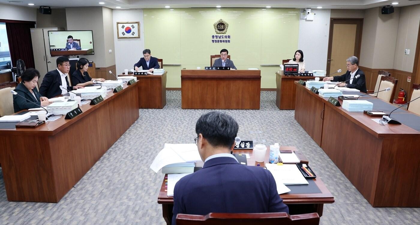 행문위 제361회 임시회 2차 회의 진행 모습.&#40;충남도의회 제공. 재판매 및 DB금지&#41;/뉴스1