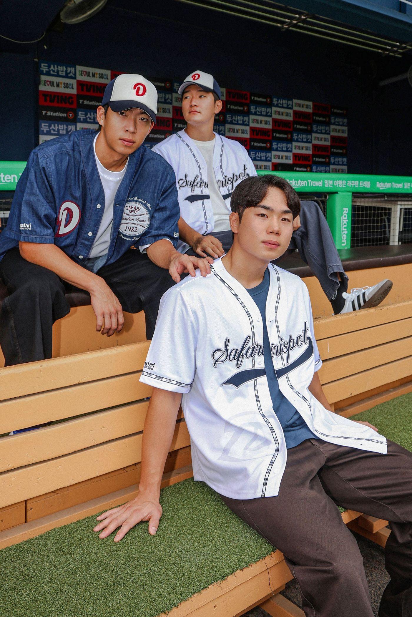 본문 이미지 - 두산 베어스가 패션 브랜드 '사파리스팟(Safarispot)'과 협업 상품을 8일 출시한다.(두산 베어스 제공)