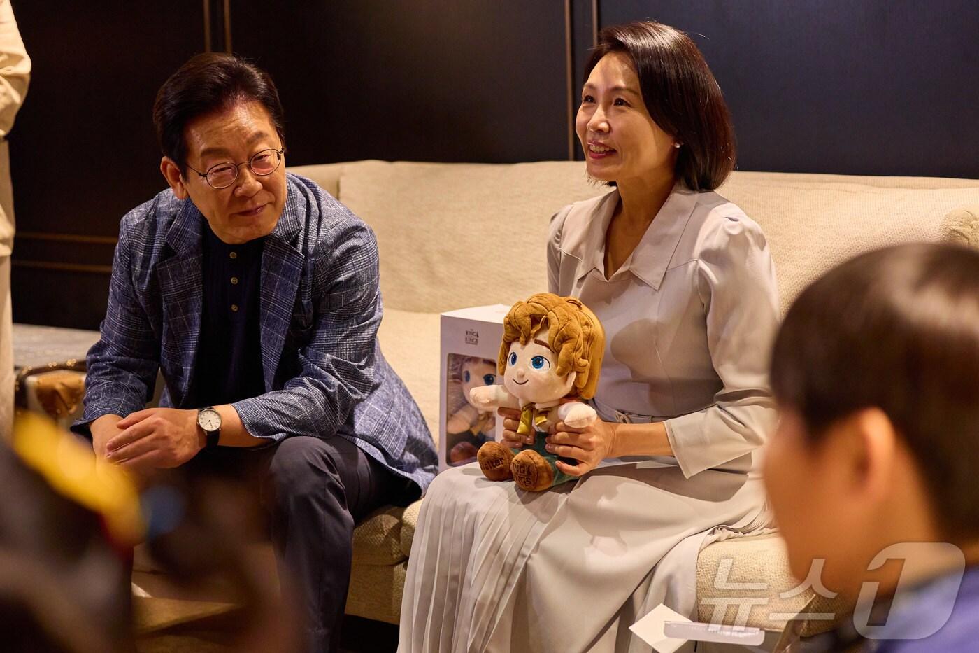 이재명 대통령과 김혜경 여사. &#40;대통령실 제공. 재판매 및 DB 금지&#41; 2025.9.6/뉴스1 ⓒ News1 이재명 기자