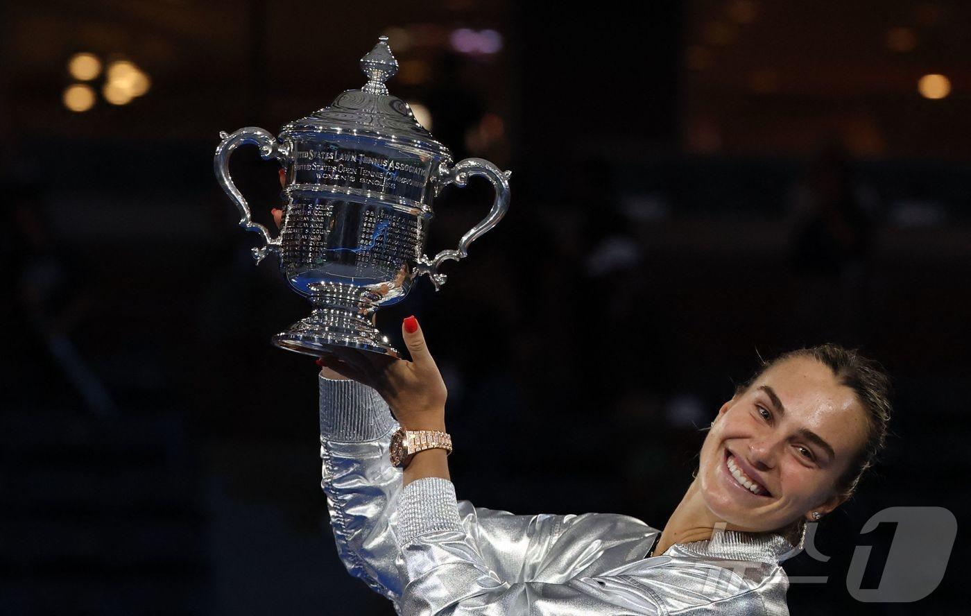 US오픈 여자 단식 2연속 우승을 차지한 아리나 사발렌카. ⓒ AFP=뉴스1