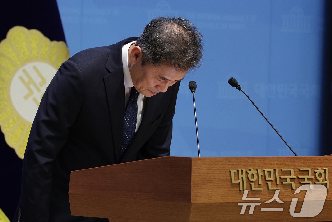 황현선 조국혁신당 사무총장이 7일 오전 서울 여의도 국회 소통관에서 당내 성비위 파문에 따른 사퇴 기자회견을 하고 있다. 2025.9.7/뉴스1 ⓒ News1 신웅수 기자