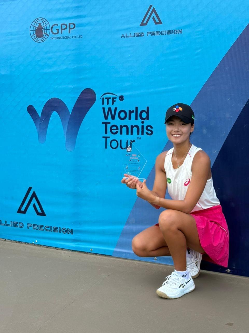 본문 이미지 - ITF 태국 나콘 파톰 대회 여자 단식에서 우승한 구연우.&#40;프레인스포츠 제공&#41;