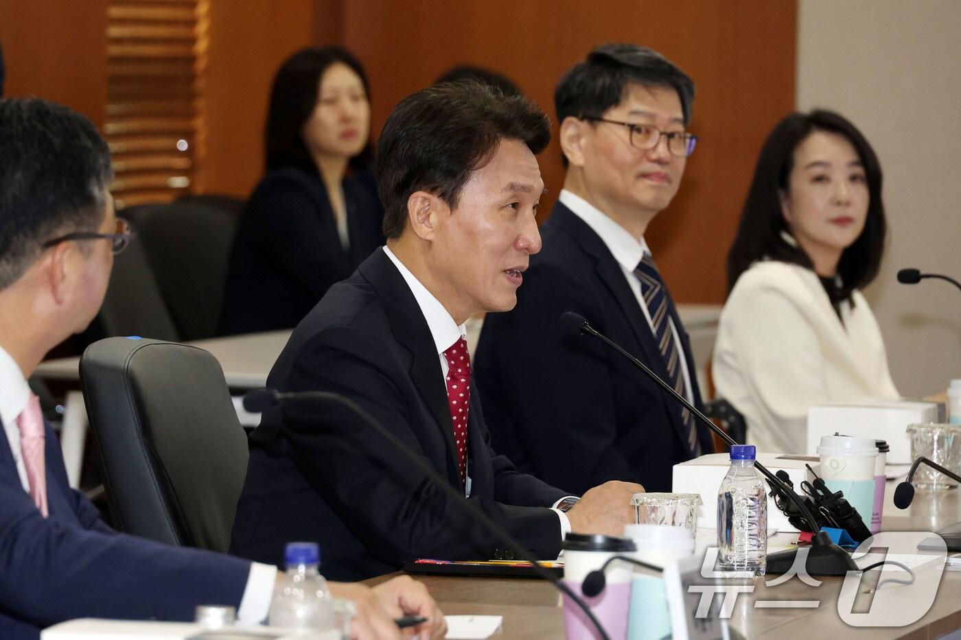 김민석 국무총리가 8일 서울 여의도 한국거래소에서 열린 자본시장 활성화를 위한 현장 간담회에서 인사말을 하고 있다. 2025.9.8/뉴스1 ⓒ News1 청사사진기자단