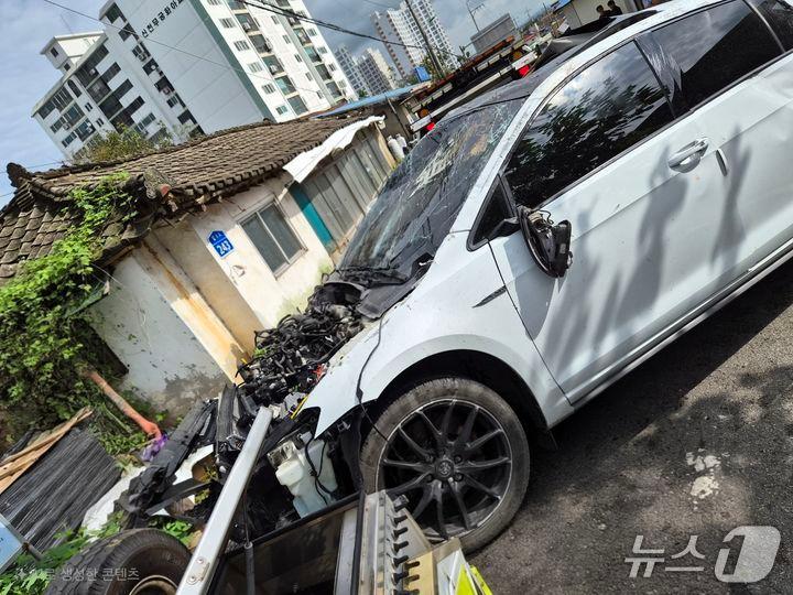 본문 이미지 - 당진 우강면 합우로 교통사고 현장. (당진소방서 제공, 재판매 및 DB금지) / 뉴스1