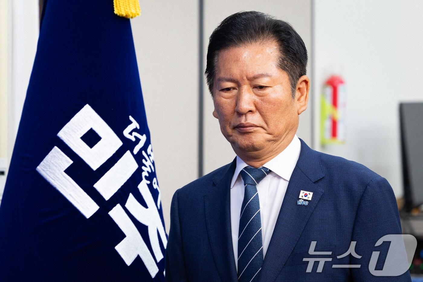 정청래 더불어민주당 대표가 8일 서울 여의도 국회에서 열린 최고위원회의에 참석하고 있다. 2025.9.8/뉴스1 ⓒ News1 유승관 기자