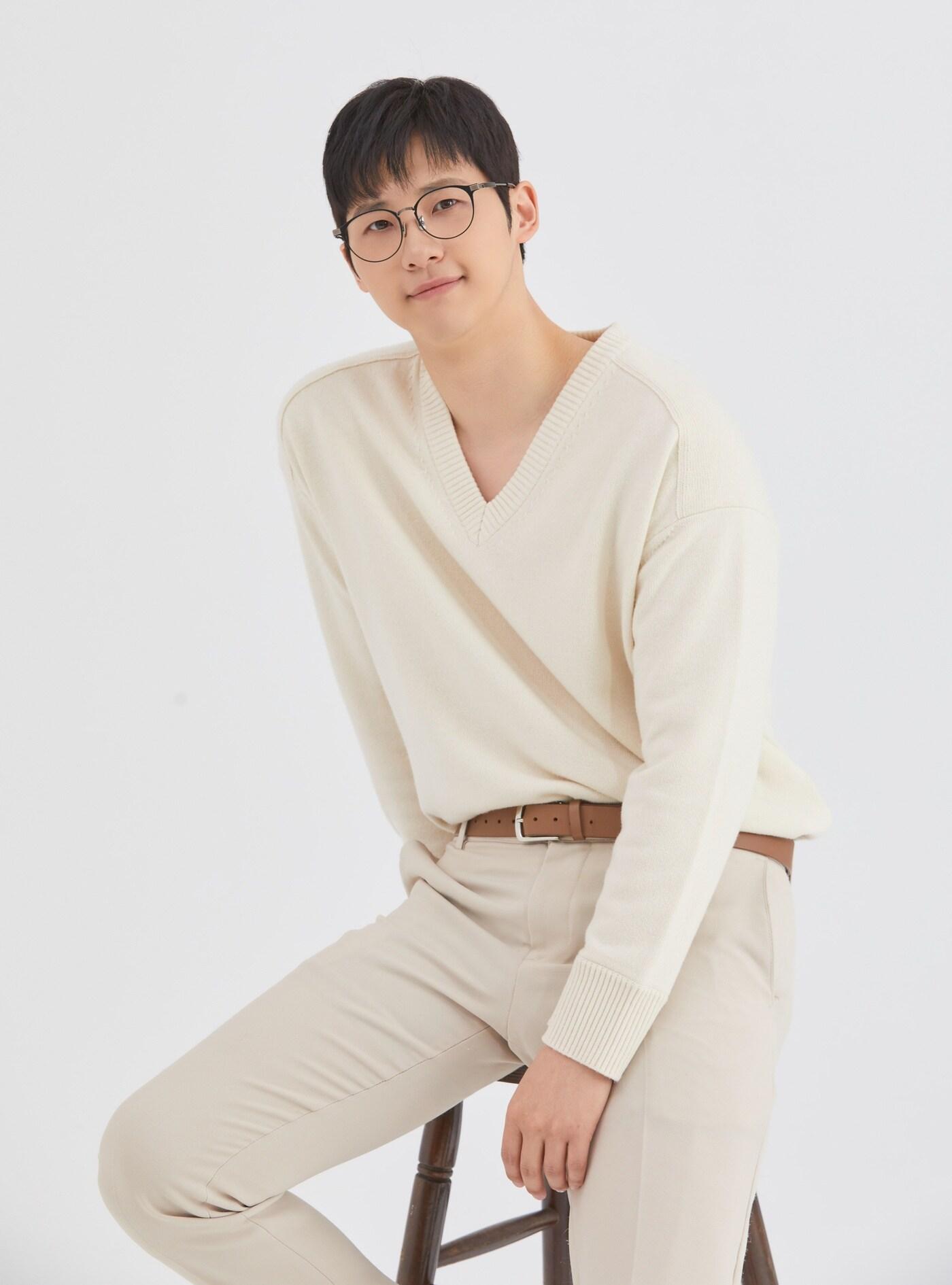 본문 이미지 - B1A4 신우/ 사진제공=알비더블유, WM엔터테인먼트