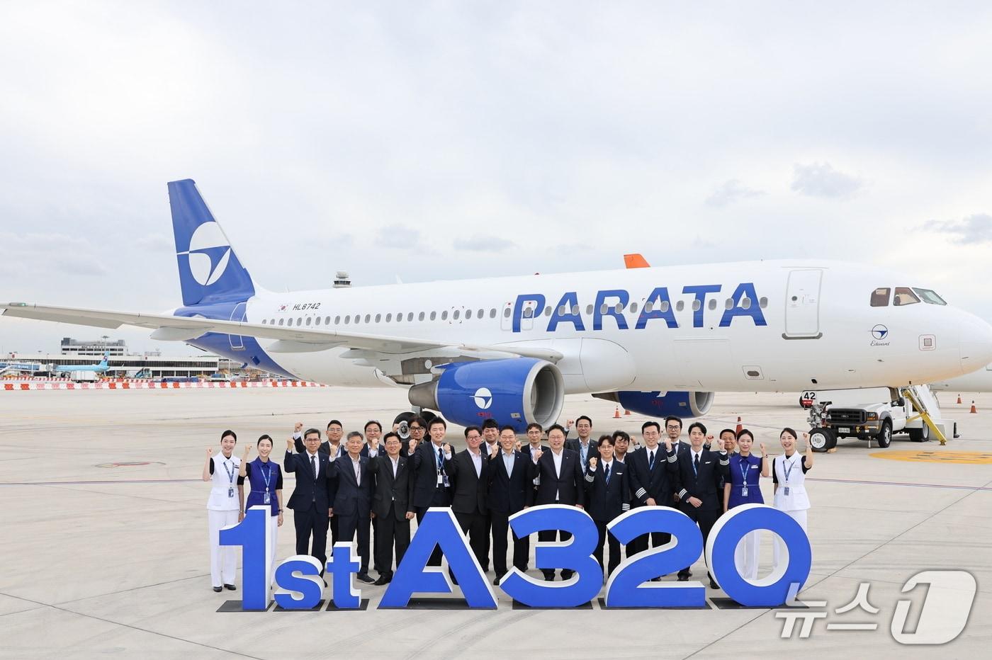 6일 김포국제공항에 파라타항공의 2호기인 A320-200 기종이 들어온 모습. 1호기는 A330-300으로 에어버스 A320 시리즈가 파라타항공에 들어온 건 이번이 처음이다&#40;파라타항공 제공&#41;. 2025.09.06.