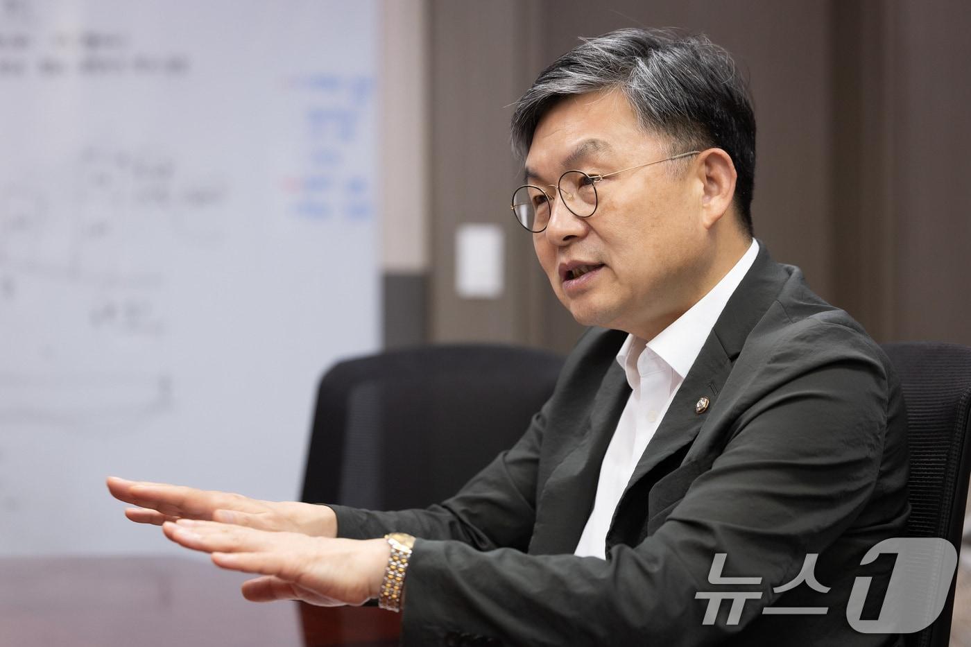 국회 보건복지위원인 김윤 더불어민주당 의원 ⓒ News1 유승관 기자