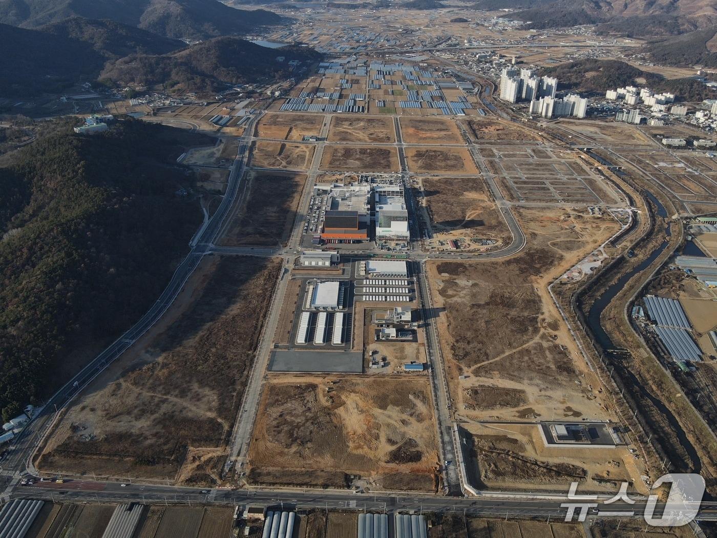 본문 이미지 - 올해 7월 기회 발전 특구로 지정된 밀양시 부북면 나노 융합 국가산업단지 전경.&#40;밀양시 제공. 재판매 및 DB금지&#41;