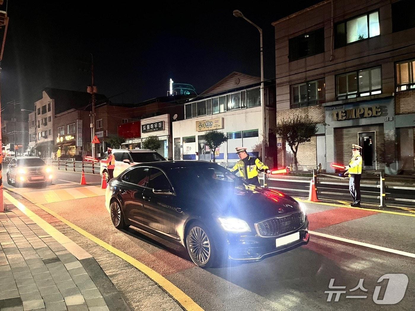 본문 이미지 - 전북경찰청이 가을 행락철을 맞아 음주 운전 특별단속에 나선다.&#40;전북경찰청 제공. 재판매 및 DB금지&#41;