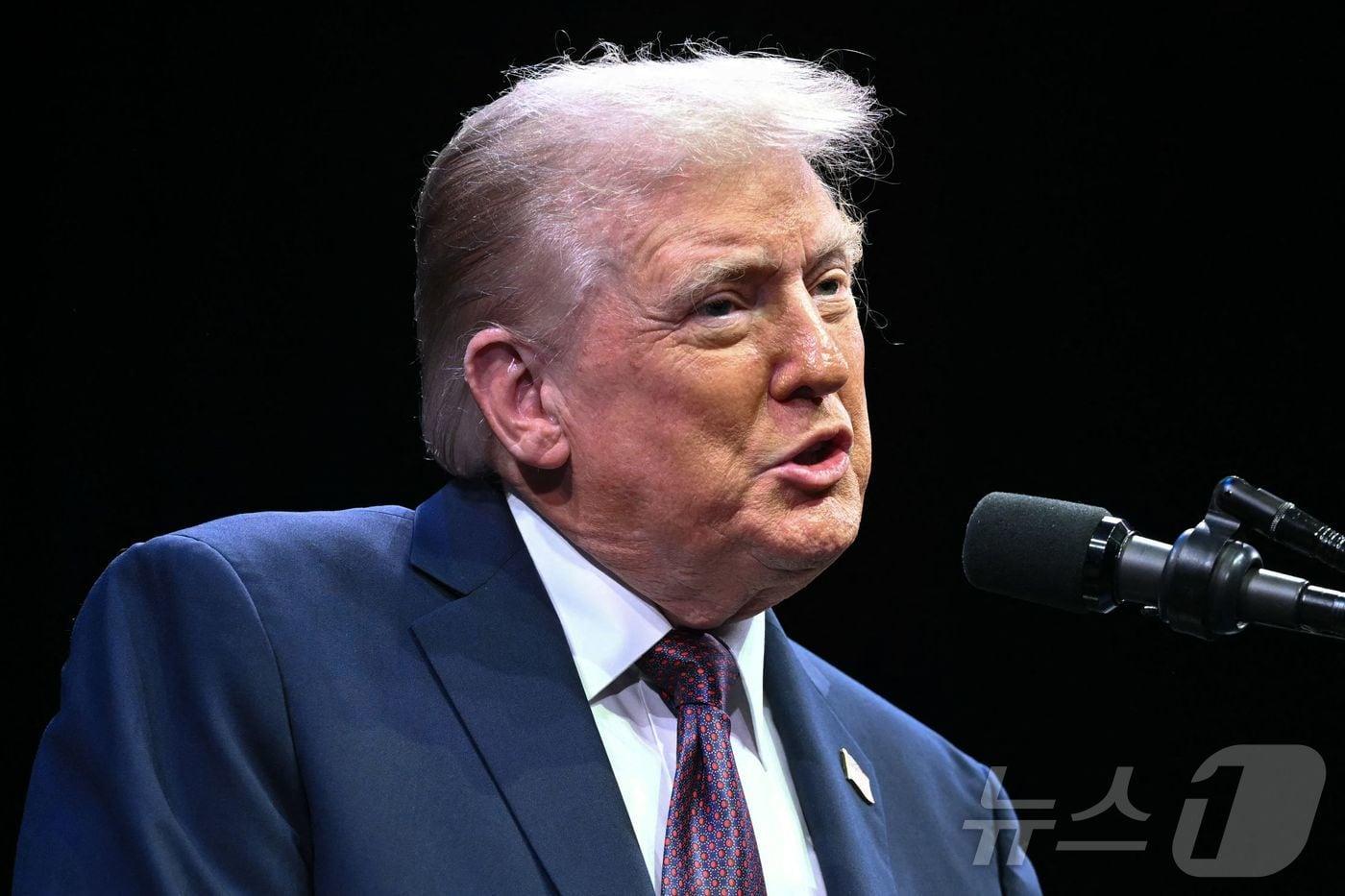 도널드 트럼프 미국 대통령이 8일&#40;현지시간&#41; 워싱턴DC 성경박물관에서 열린 교육에 있어 종교 자유에 관한 회의 행사에서 연설하고 있다. 2025.09.08. ⓒ AFP=뉴스1 ⓒ News1 류정민 특파원