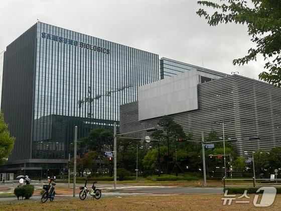 본문 이미지 -  인천시 연수구 송도동에 위치한 삼성바이오로직스 본사 전경. /뉴스1 ⓒ News1 문대현 기자