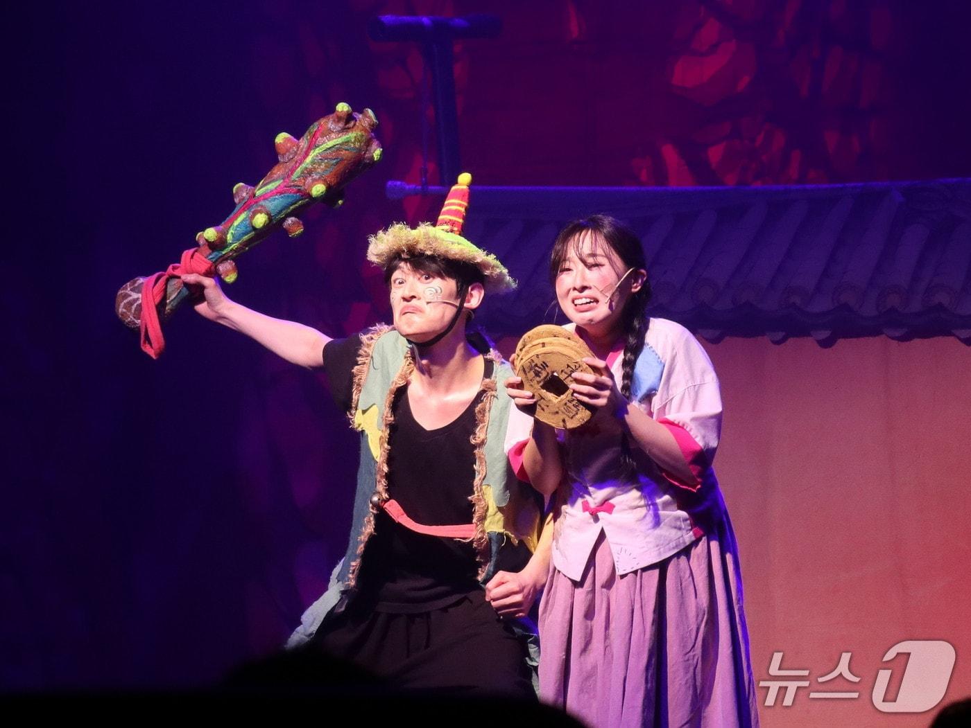 본문 이미지 - 지난 6월28일 국립대구과학원에서 열린 &#39;깜빡 도깨비야 같이 놀자&#39; 연극놀이 공연 모습.&#40;대구 달성군 제공.재판매 및 DB 금지&#41;