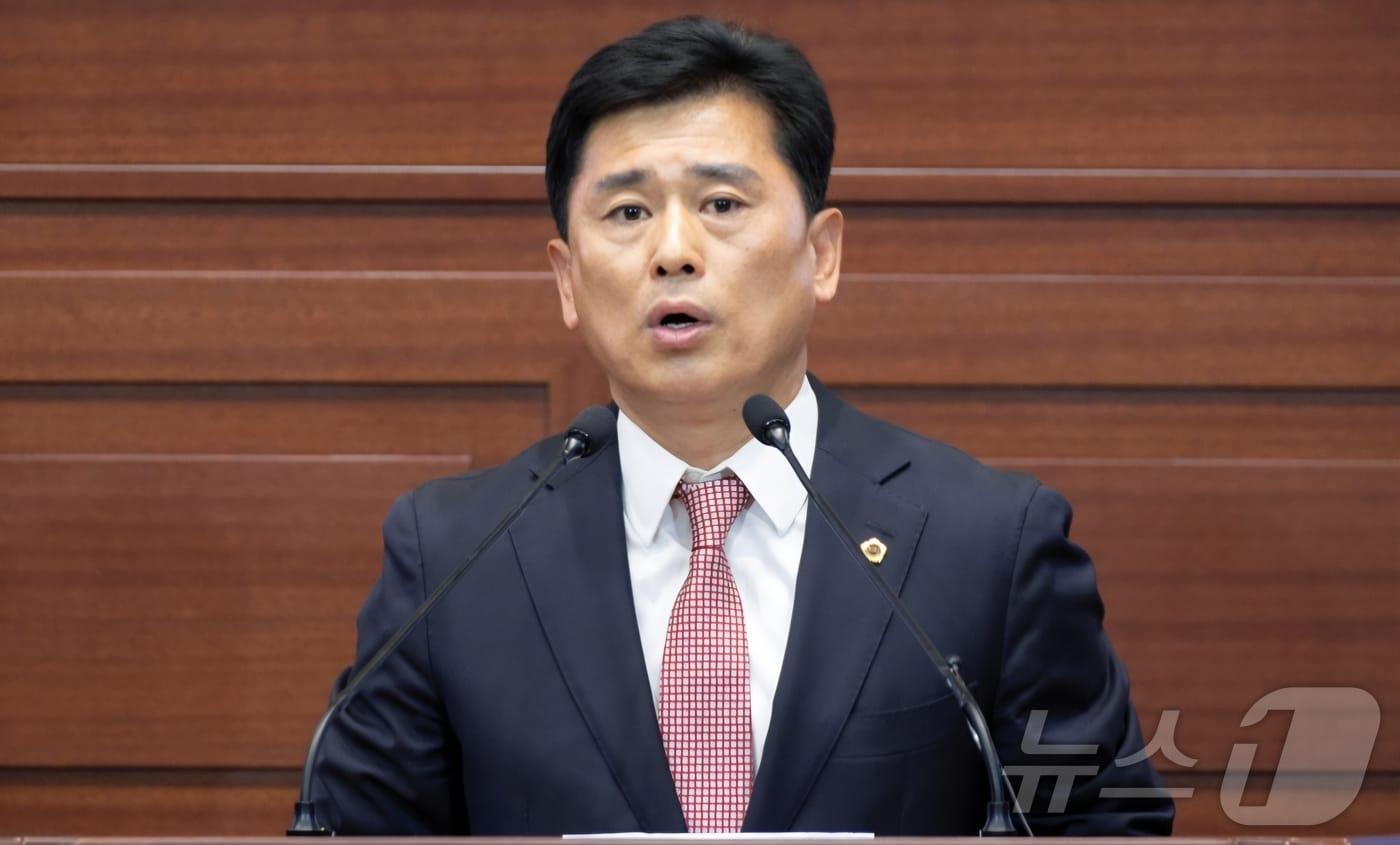 김대일 경북도의원이 11일 김천·상주·문경교육지원청에 대한 행정사무감사에서 ‘상주 씨름부 폭행 사건’에 대한 교육당국의 대응을 지적했다. 2025.9.9/뉴스1 ⓒ News1 김대벽기자