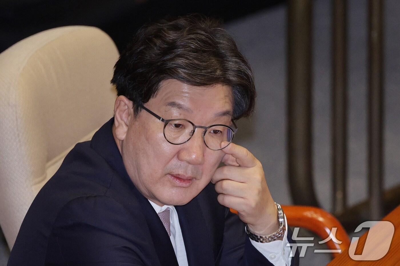 권성동 국민의힘 의원이 9일 오전 서울 여의도 국회에서 열린 제429회국회(정기회) 제2차 본회의에서 생각에 잠겨 있다. 2025.9.9/뉴스1 ⓒ News1 신웅수 기자