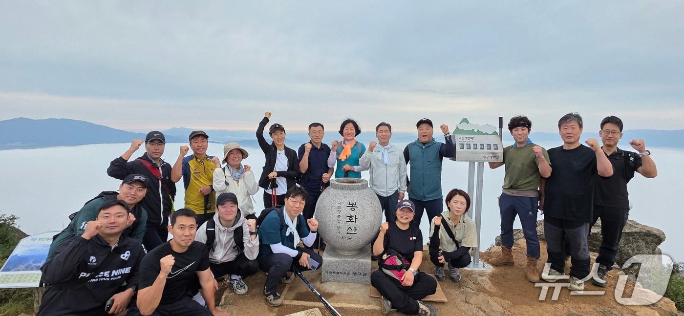 본문 이미지 - 양구 봉화산 '산악 등정 계수기'.(양구군 제공. 재판매 및 DB금지)/뉴스1