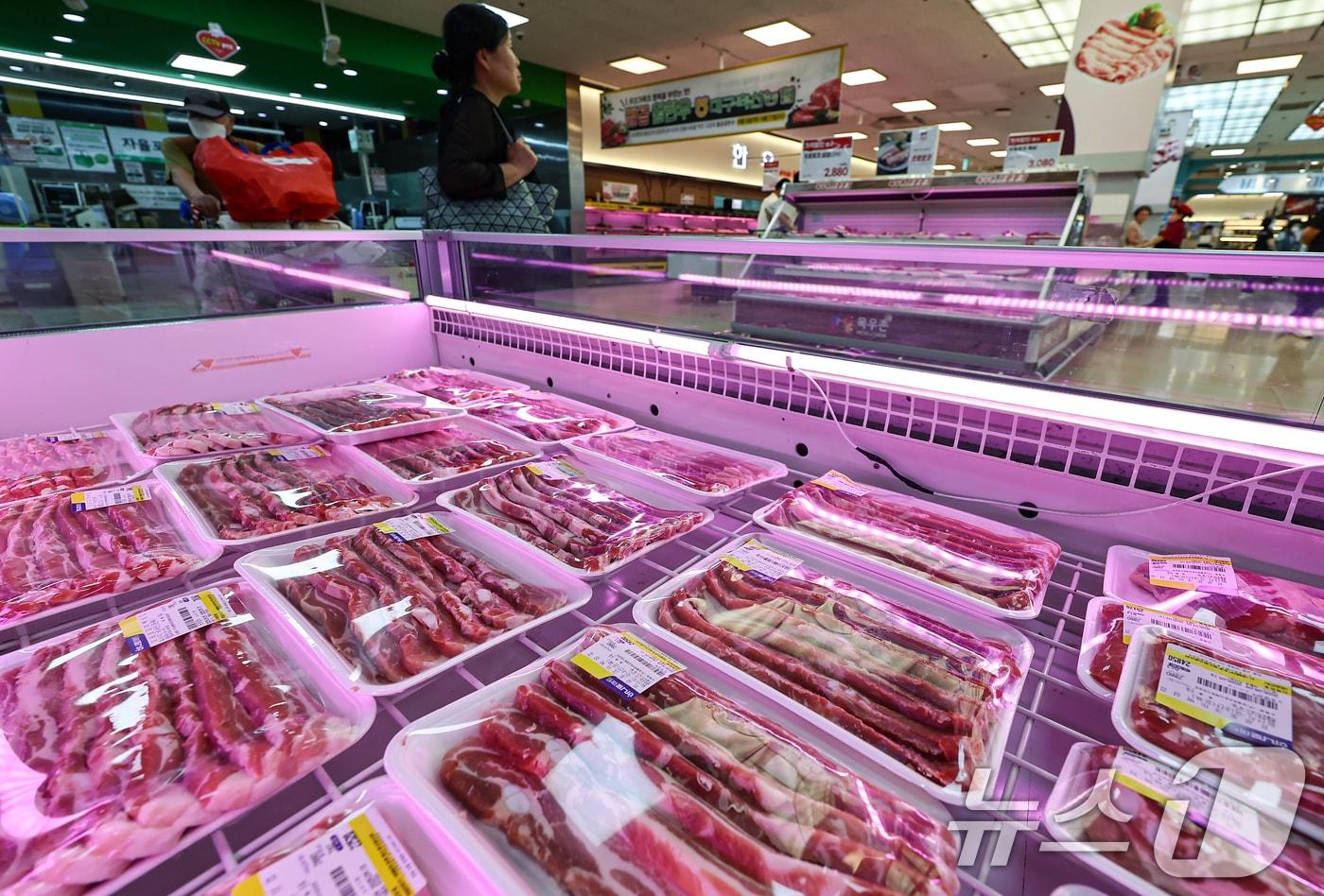 서울 시내 대형마트에 진열된 돼지고기. 2025.9.9/뉴스1 ⓒ News1 김도우 기자
