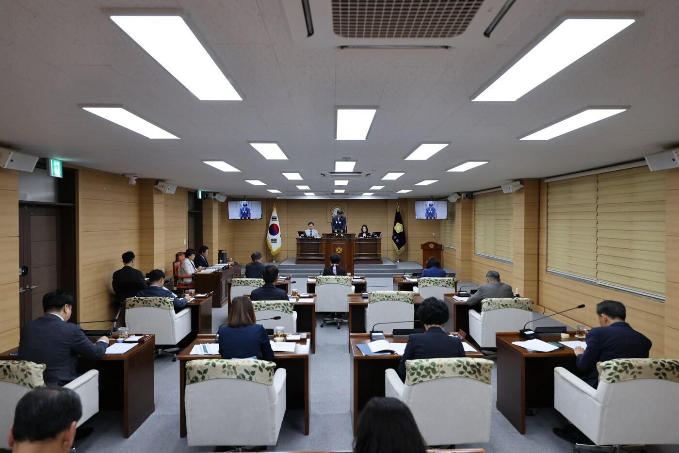 294회 임시회 진행 모습.(부여군의회 제공. 재판매 및 DB금지)/뉴스1