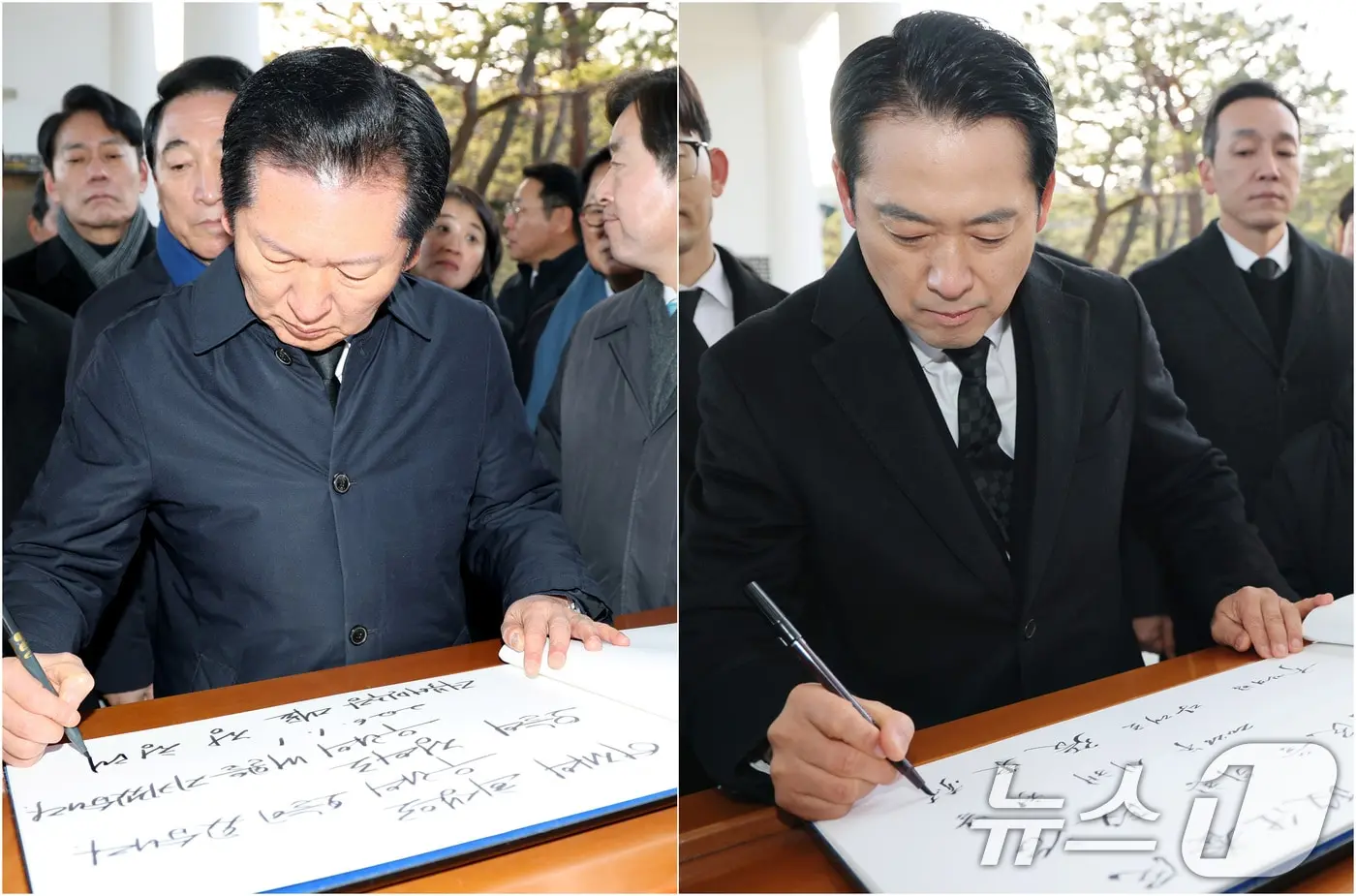 정청래 더불어민주당 대표(왼쪽)와 장동혁 국민의힘 대표가 새해 첫 날인 1일 서울 동작구 국립서울현충원에서 현충탑 참배를 마친 후 각각 방명록을 작성하고 있다. ⓒ News1 임세영 기자