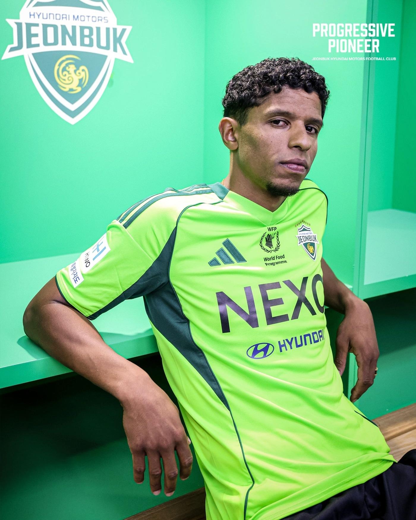 본문 이미지 - K리그1 전북 현대가 포항 스틸러스에서 활약한 브라질 출신 미드필더 오베르단을 영입했다. (전북 현대 제공)