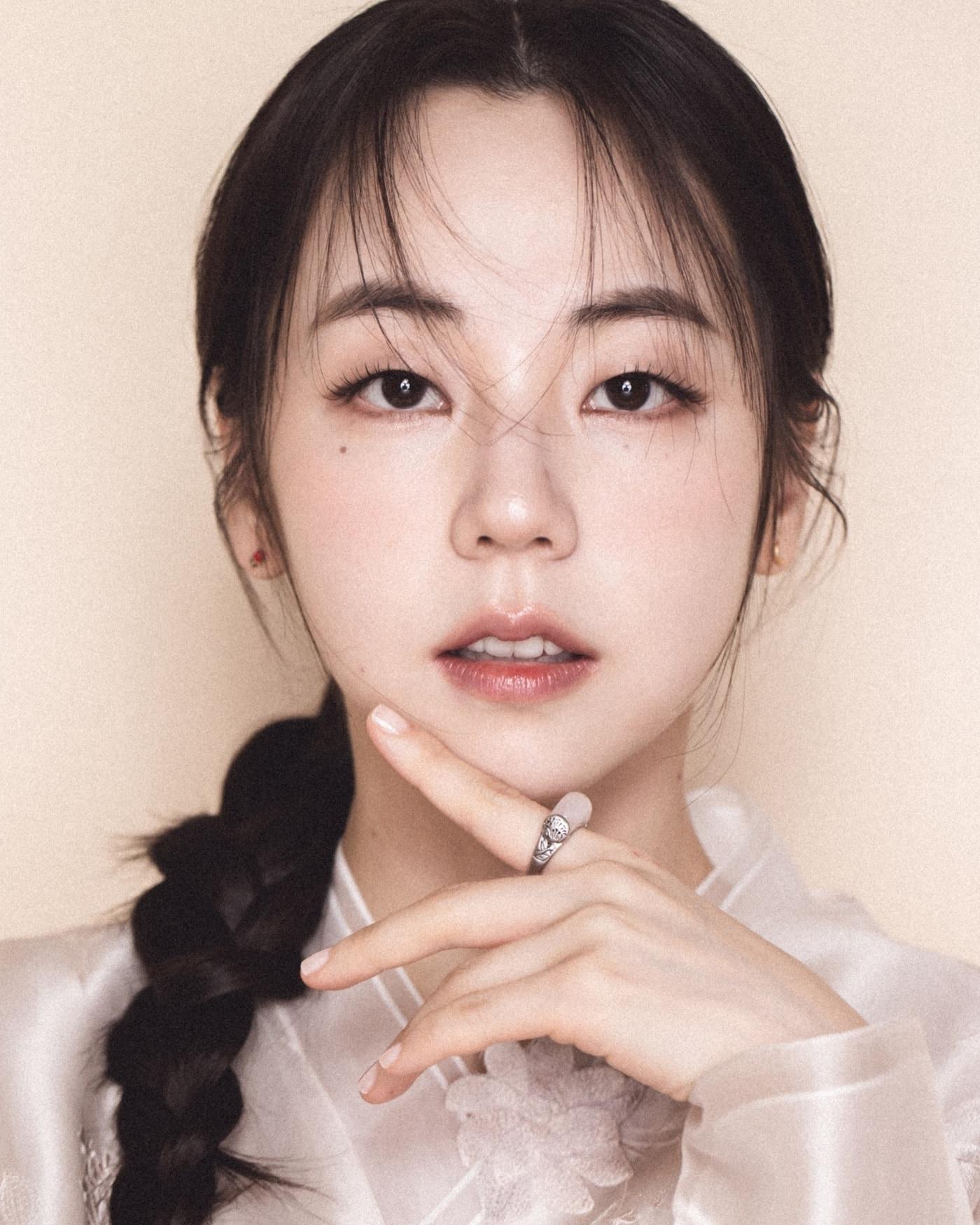 본문 이미지 - 안소희 SNS