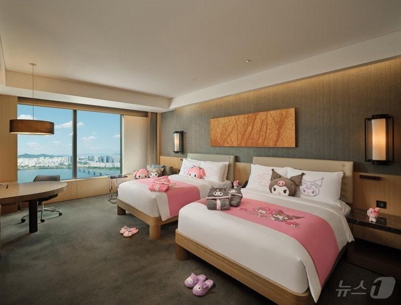 본문 이미지 - 산리오 패키지 객실(콘래드서울 제공)