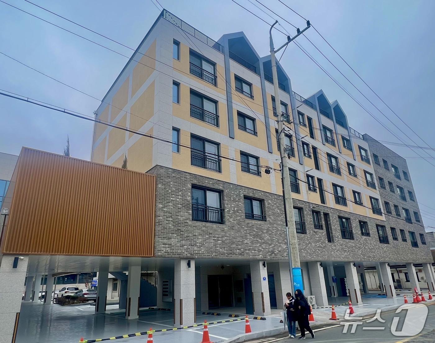 본문 이미지 - 영천시가 청년과 신혼부부에게 공급하는 '천원 주택'(영천시 제공. 재판매 및 DB금지)/뉴스1