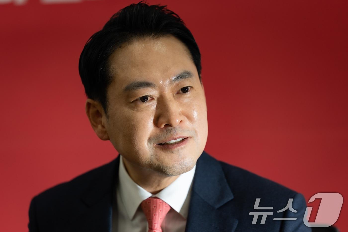 장동혁 국민의힘 대표가 12일 서울 여의도 국회에서 뉴스1과 인터뷰하고 있다. ⓒ News1 유승관 기자