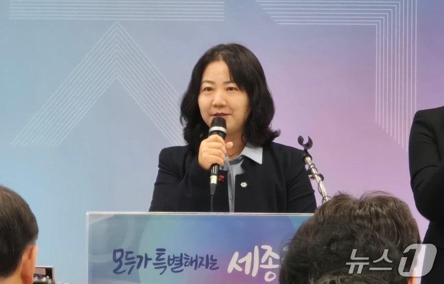 본문 이미지 - 올해 세종교육 주요 업무계획을 발표하는 구연희 세종교육감 권한대행. / 뉴스1