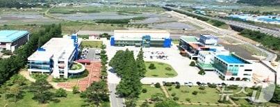 본문 이미지 - 진주바이오산업진흥원 전경. 뉴스1 DB