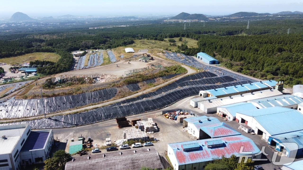 본문 이미지 - 색달매립장 전경(서귀포시 제공)/뉴스1