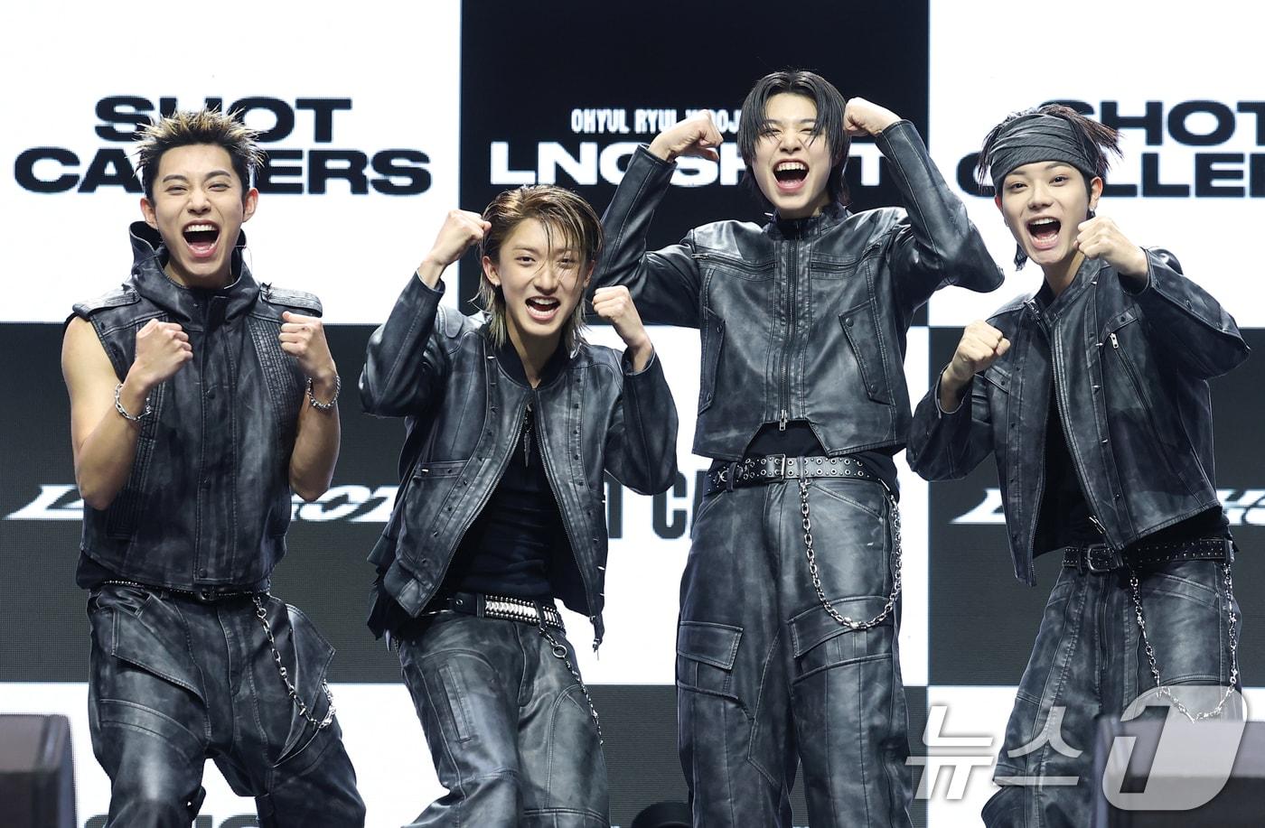 그룹 롱샷(LNGSHOT)의 이 13일 서울 영등포구 명화라이브홀에서 가진 데뷔 EP '샷 콜러스'(SHOT CALLERS) 발매 쇼케이스에서 포즈를 취하고 있다. 2026.1.13/뉴스1 ⓒ News1 권현진 기자