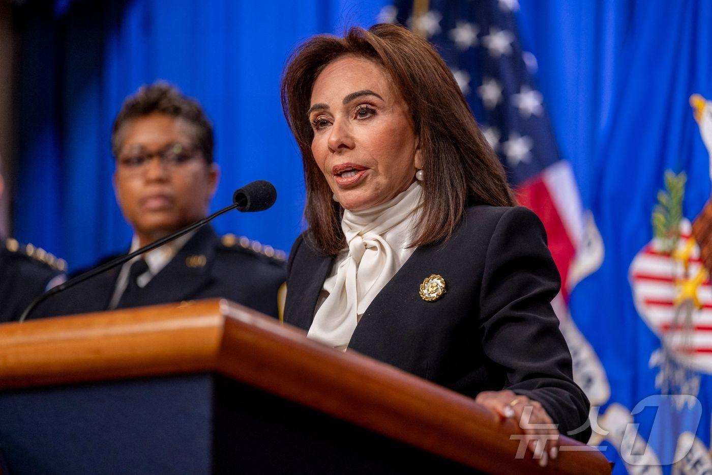 자닌 피로 워싱턴 DC 연방검사장이 지난 2025년 12월 4일 법무부에서 열린 기자회견에서 발언하고 있다. ⓒ AFP=뉴스1