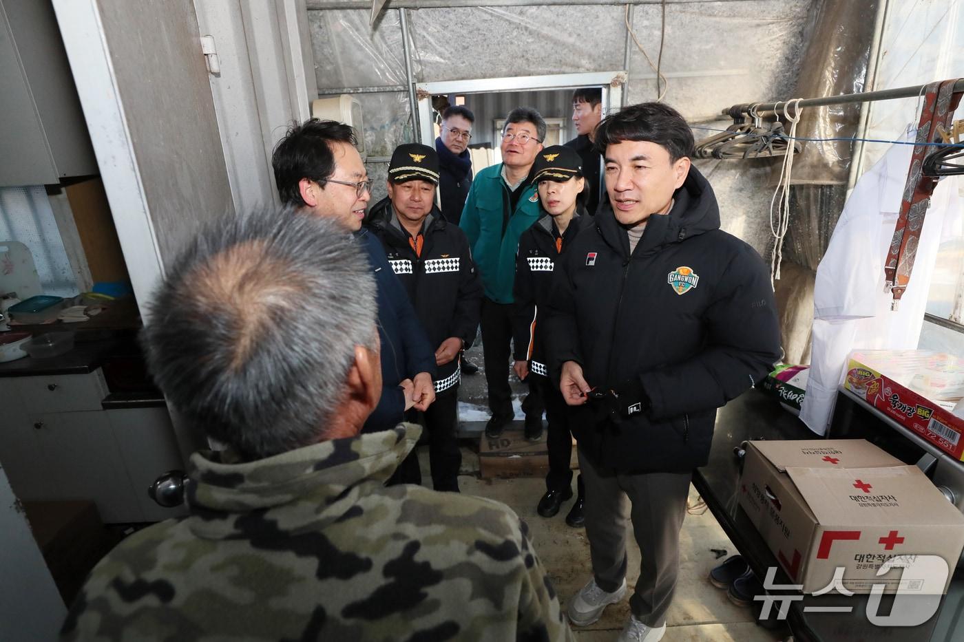 주거환경 취약계층 안전점검.(강원도 제공. 재판매 및 DB금지)/뉴스1